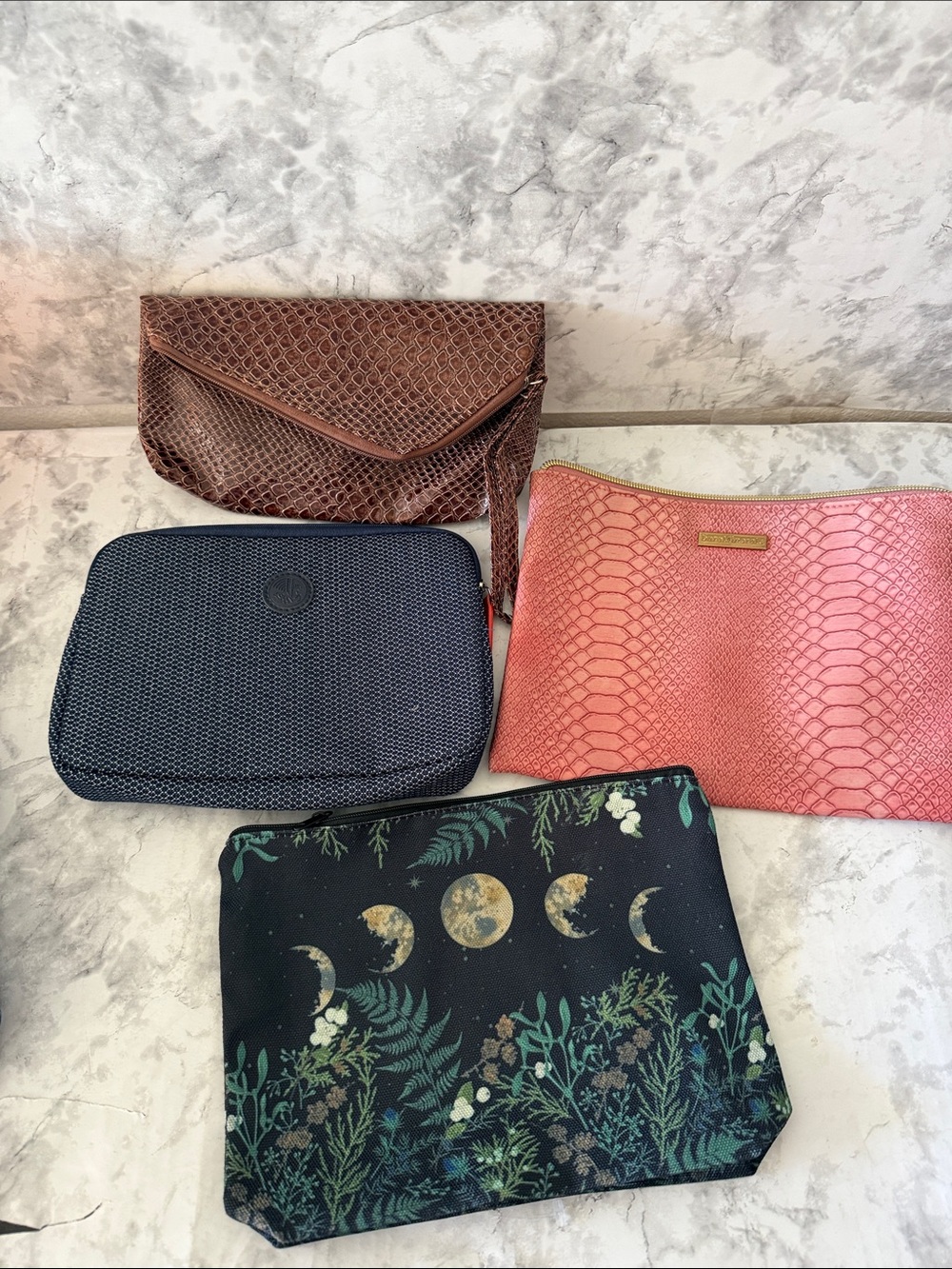 Women's Pink Snake-Texture Cosmetic Pouch